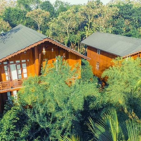 Silver Crown Nature Resort Kombichankulama Esterno foto