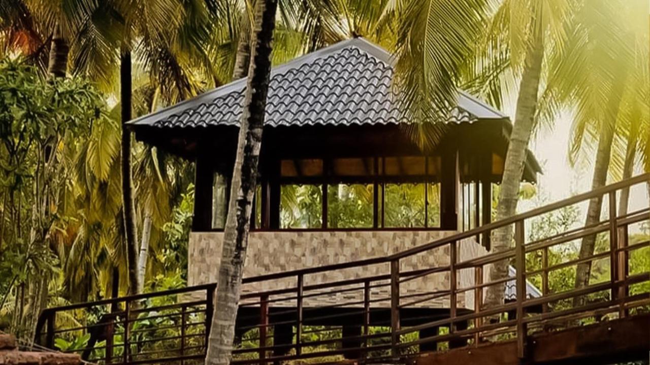 Silver Crown Nature Resort Kombichankulama Esterno foto