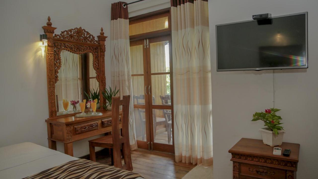 Silver Crown Nature Resort Kombichankulama Esterno foto